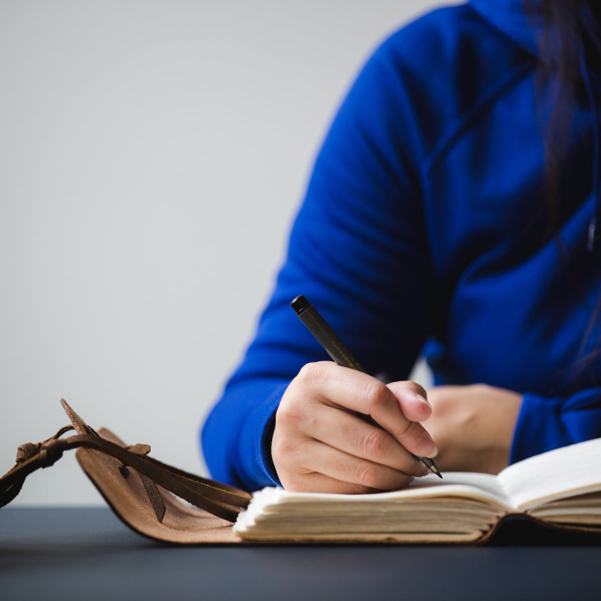 Is it Better to Journal in Pen or Pencil? | Wanderings